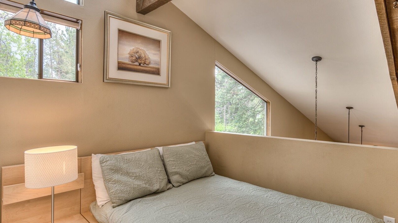 Photo of Bedroom in Sunriver