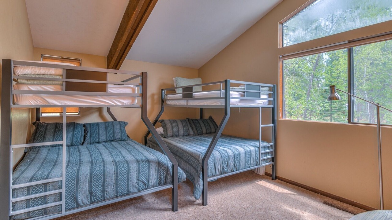 Photo of Bedroom in Sunriver