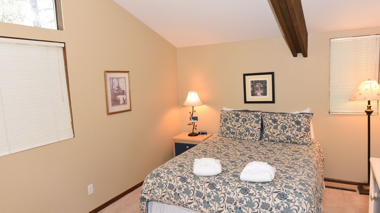 Photo of Bedroom in Sunriver