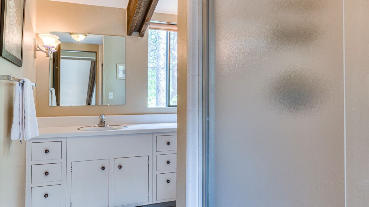 Photo of Bathroom in Sunriver