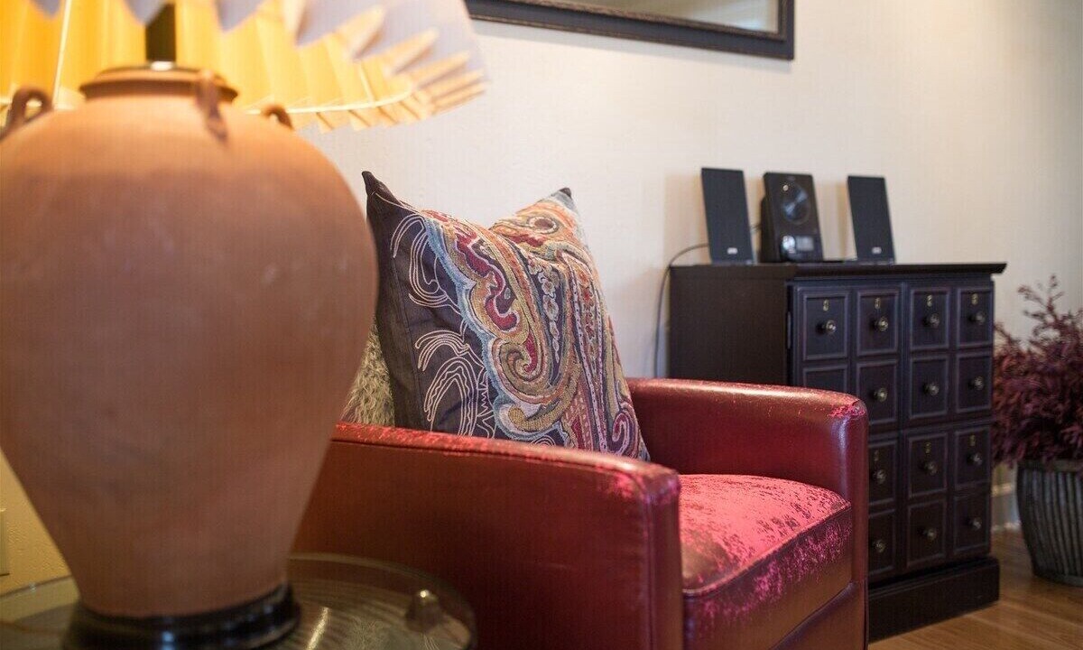 Photo of Livingroom in River West