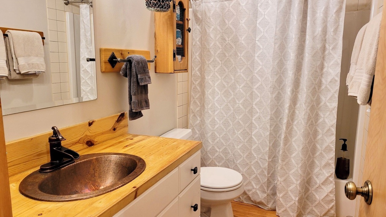 Photo of Bathroom in Mazama