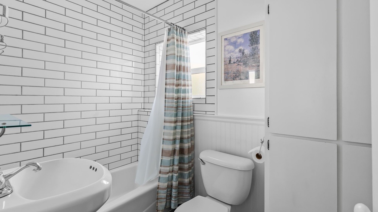 Photo of Bathroom in River West