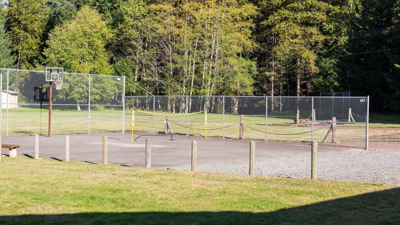 Photo of Others in Enumclaw