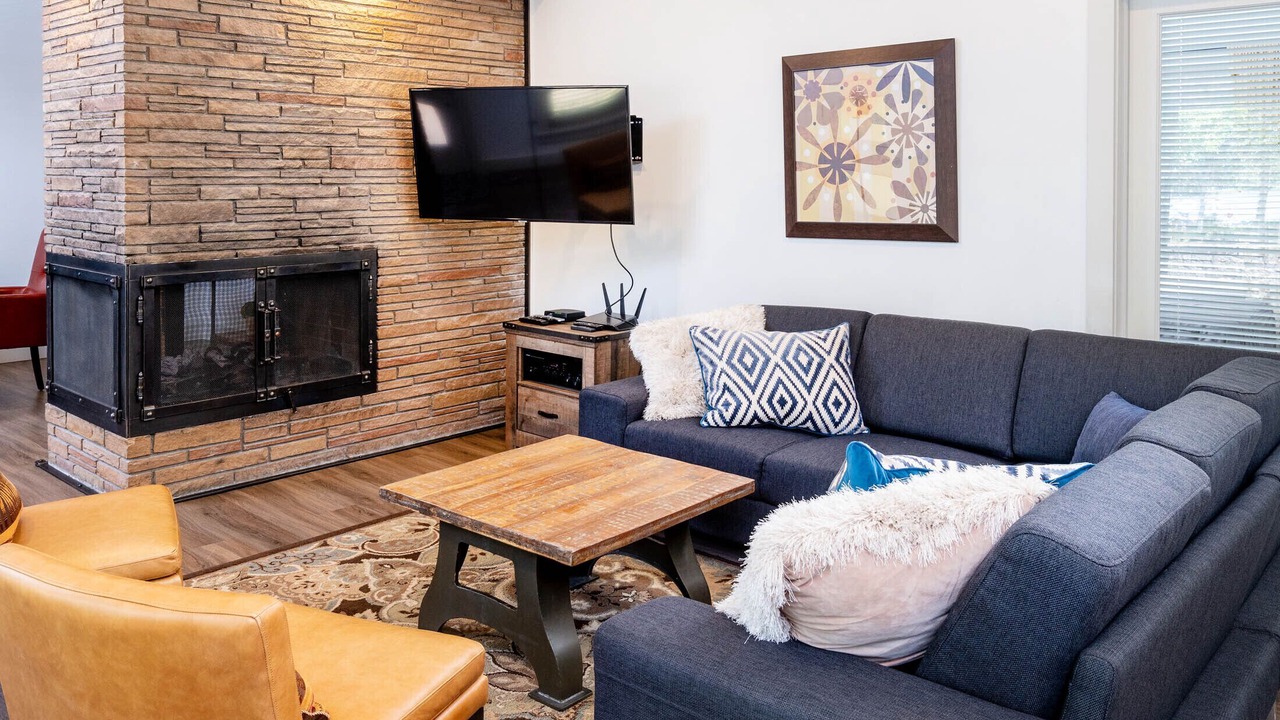 Photo of Livingroom in Old Bend