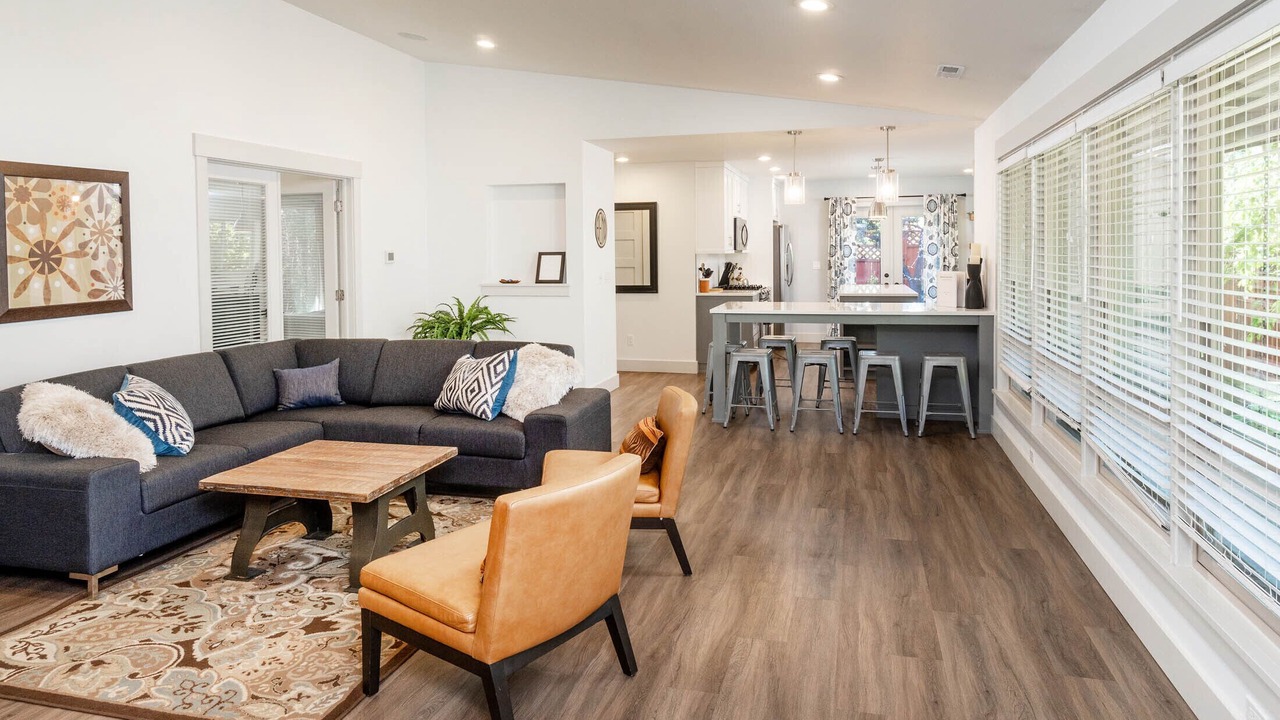 Photo of Livingroom in Old Bend