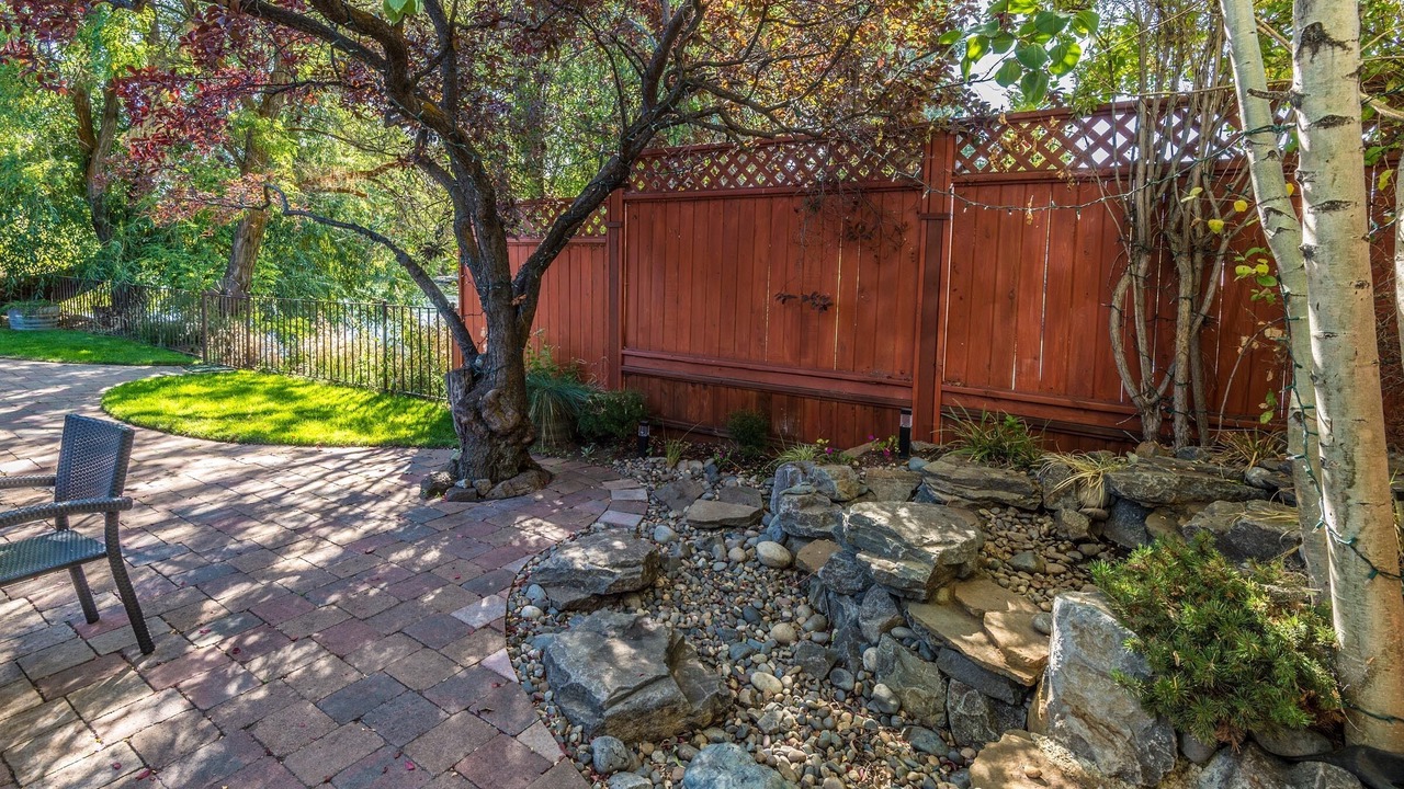 Photo of Outdoor in Old Bend