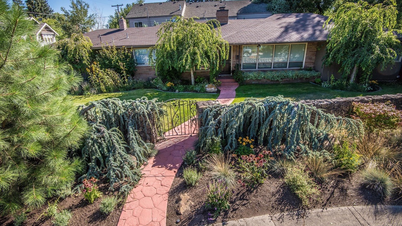 Photo of Outdoor in Old Bend