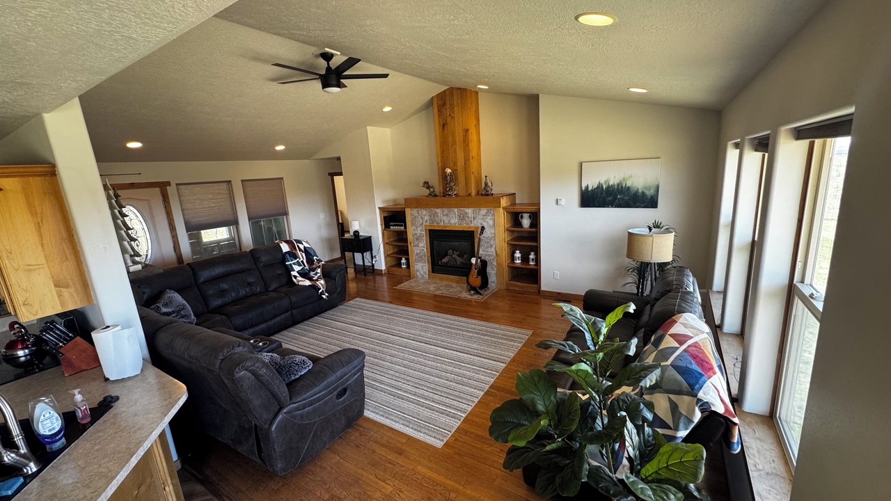 Photo of Livingroom in Ashton