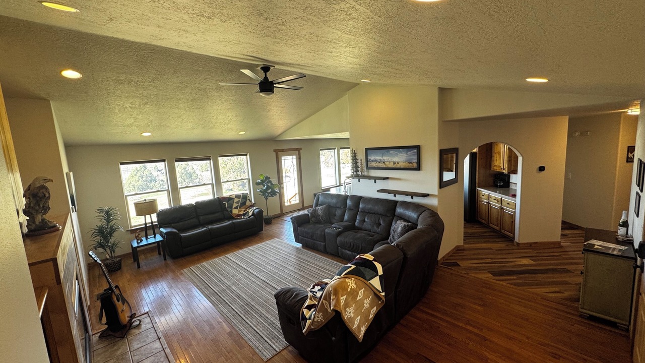 Photo of Livingroom in Ashton