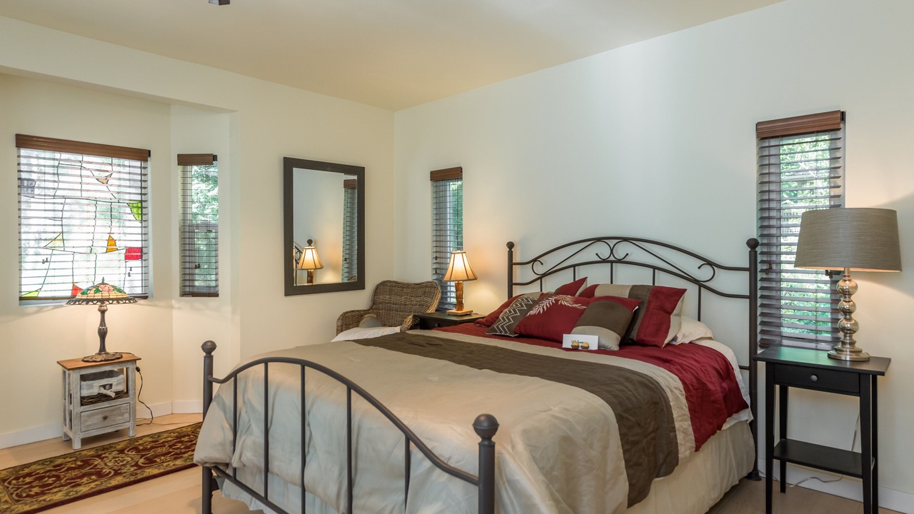 Photo of Bedroom in Point Roberts