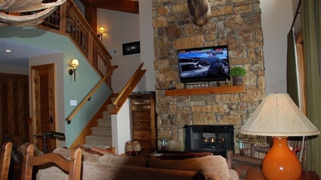 Photo of Livingroom in Teton Village