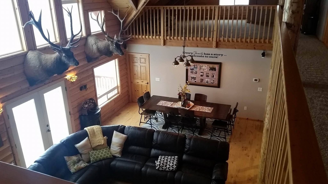 Photo of Livingroom in Loon Lake