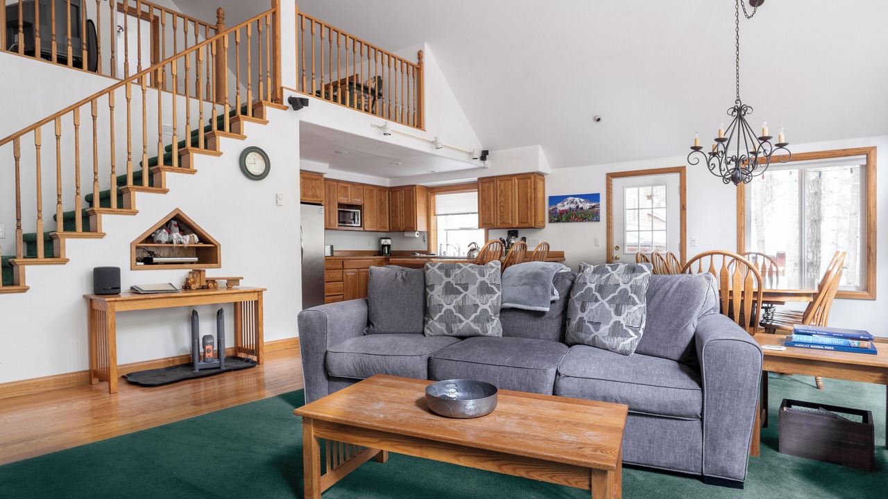 Photo of Livingroom in Enumclaw