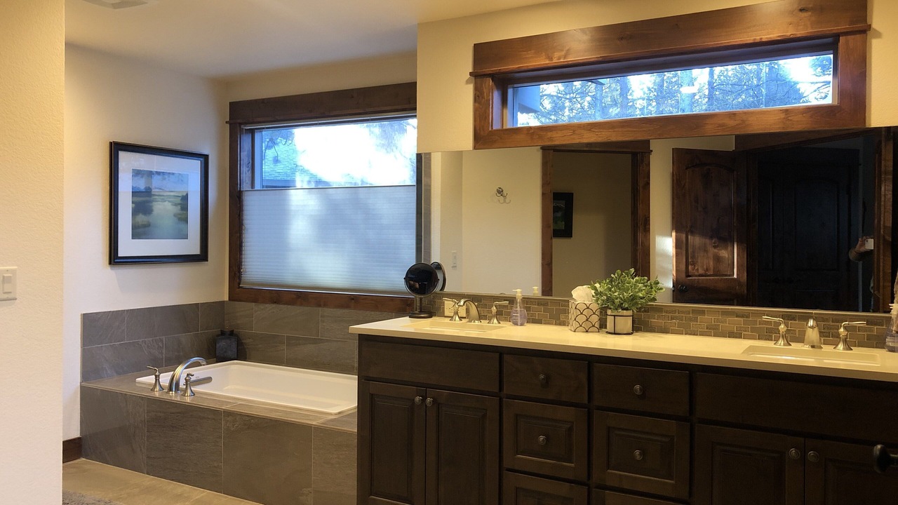 Photo of Bathroom in Sunriver