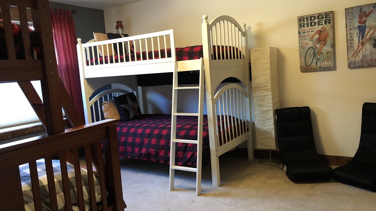 Photo of Bedroom in Sunriver