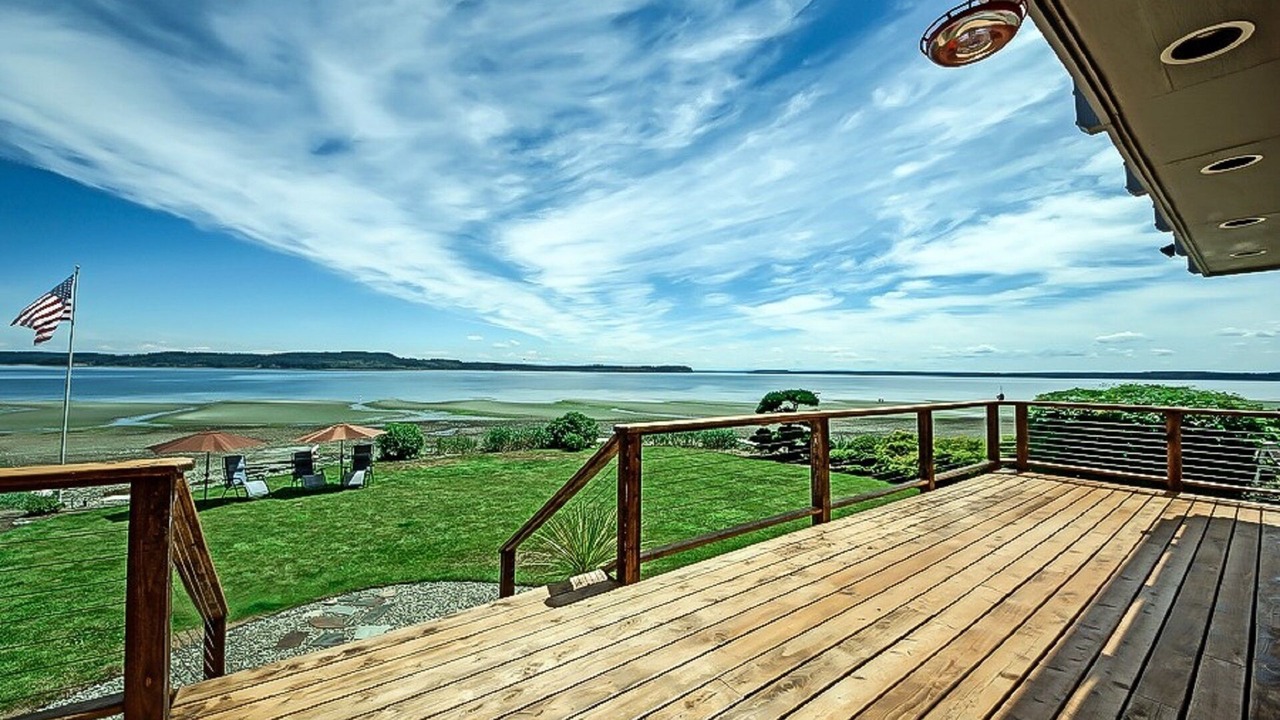 Photo of Patio Balcony in Lakebay