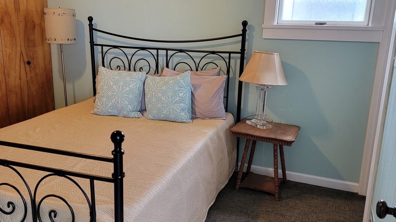 Photo of Bedroom in North End