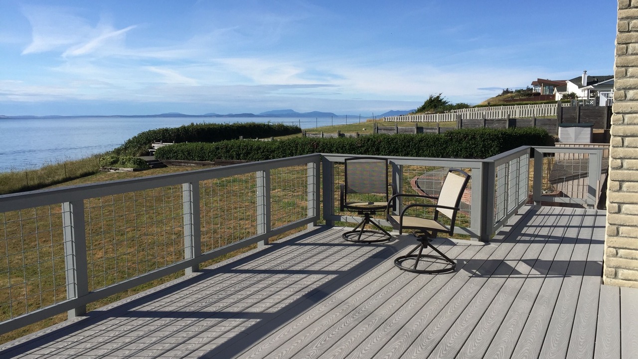 Photo of Patio Balcony in Oak Harbor