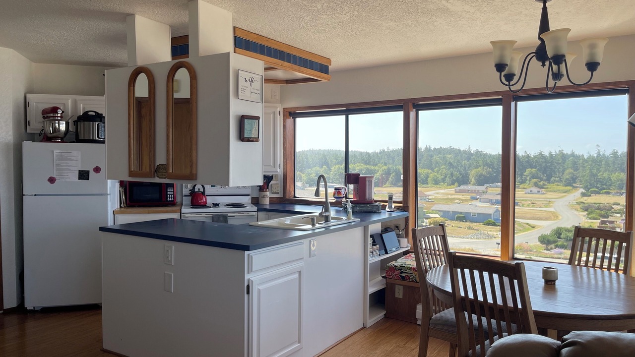 Photo of Kitchen in Oak Harbor