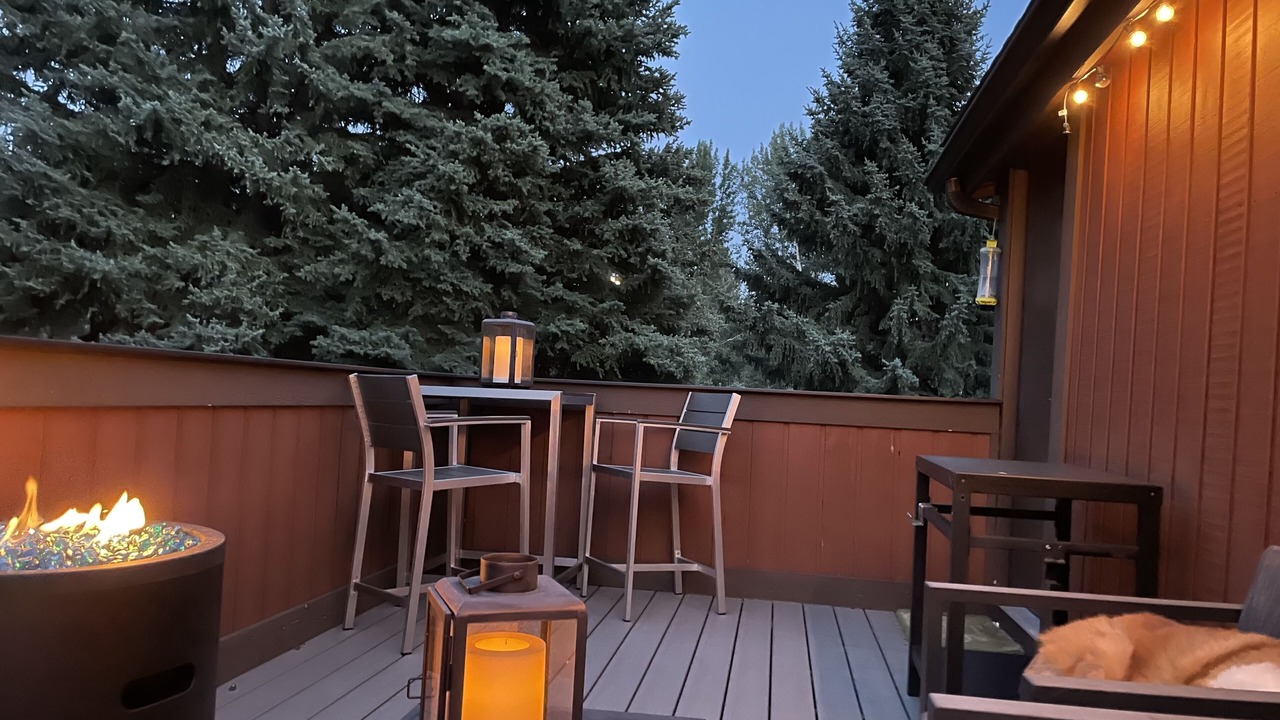 Photo of Outdoor in Elkhorn