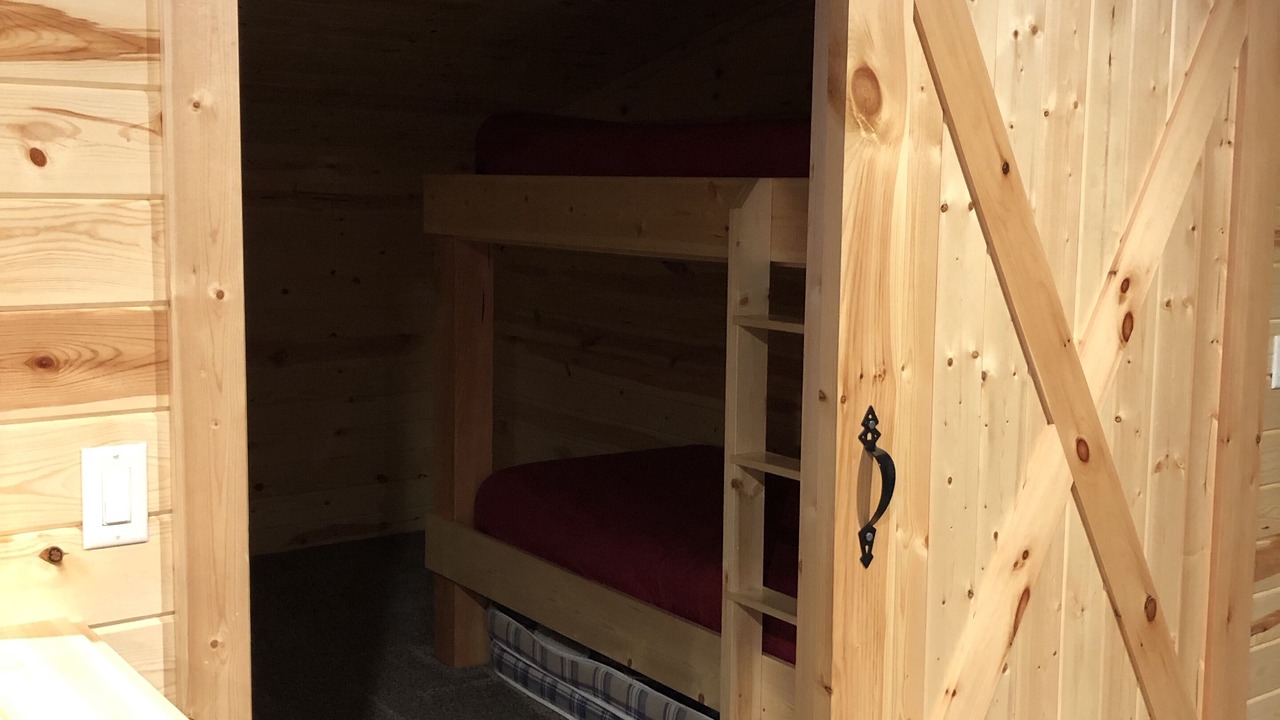 Photo of Bedroom in Island Park