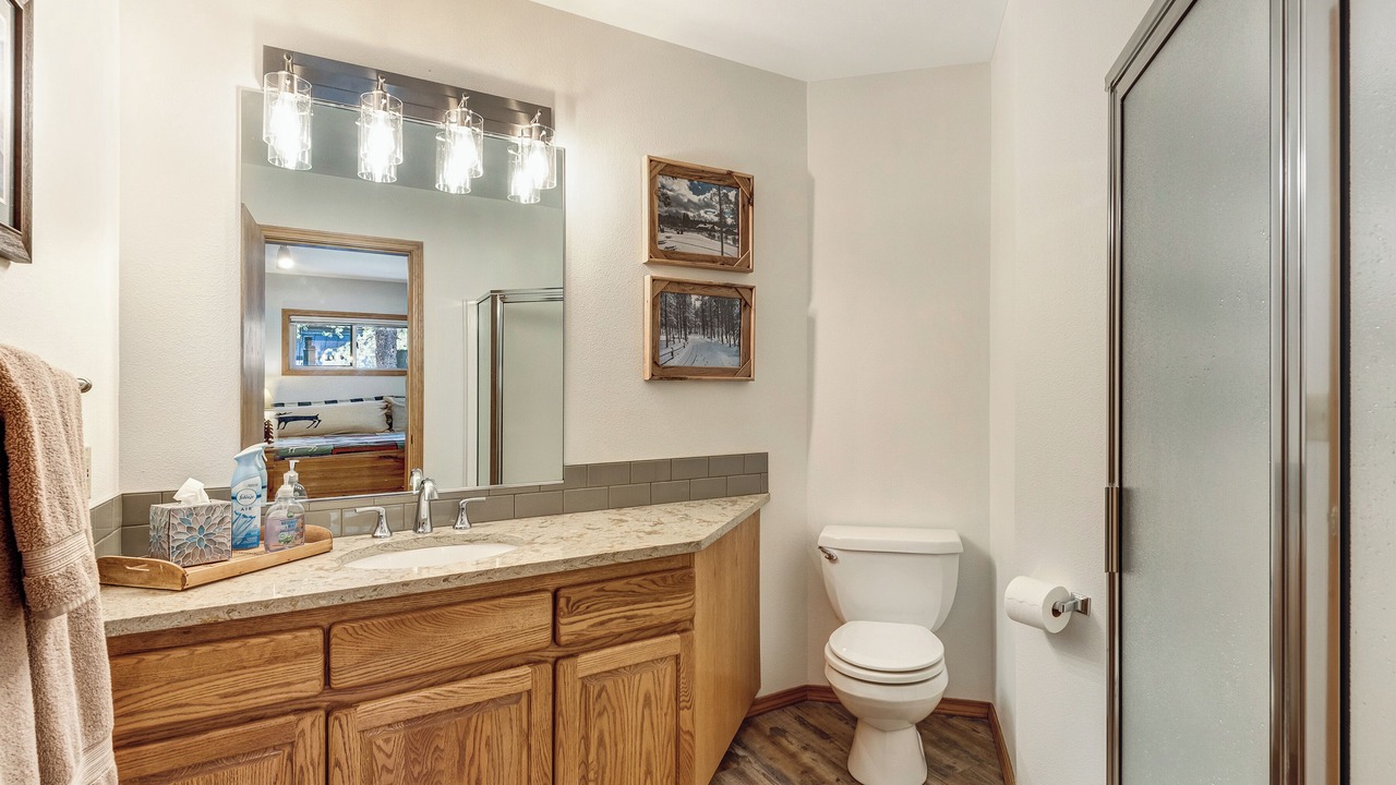Photo of Bathroom in Overlook Park