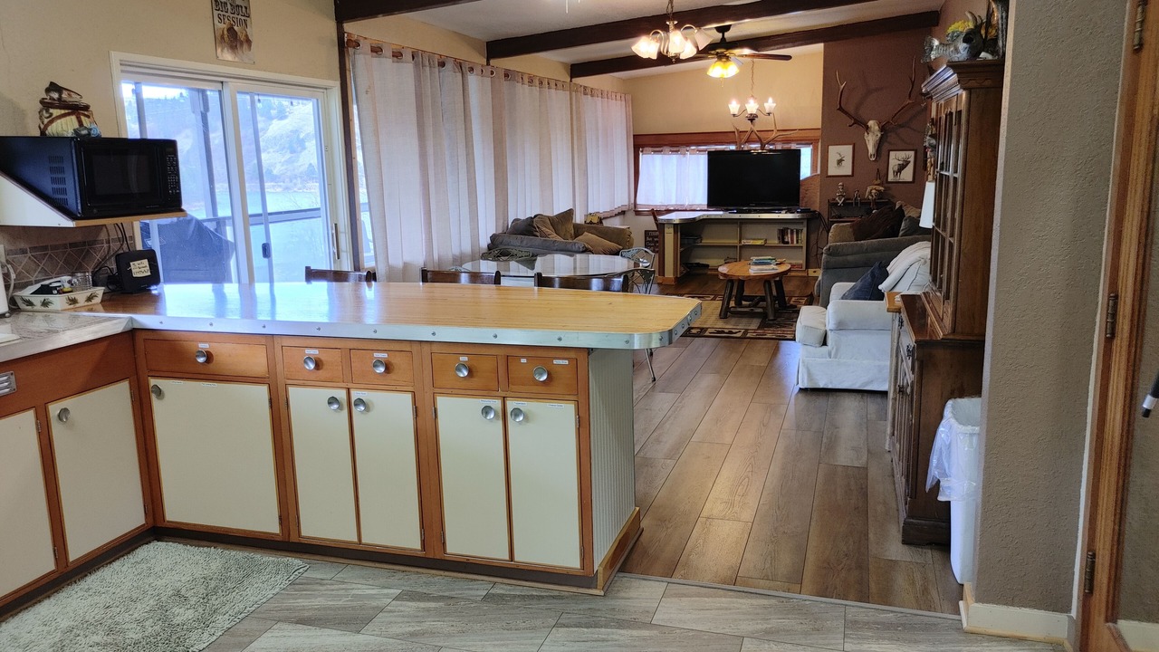 Photo of Livingroom in Lenore