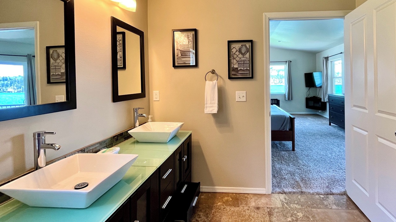 Photo of Bathroom in Chelan