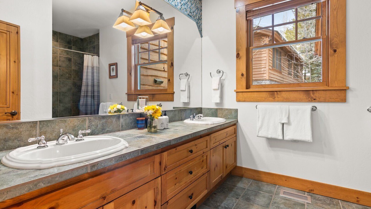 Photo of Bathroom in Granite Ridge