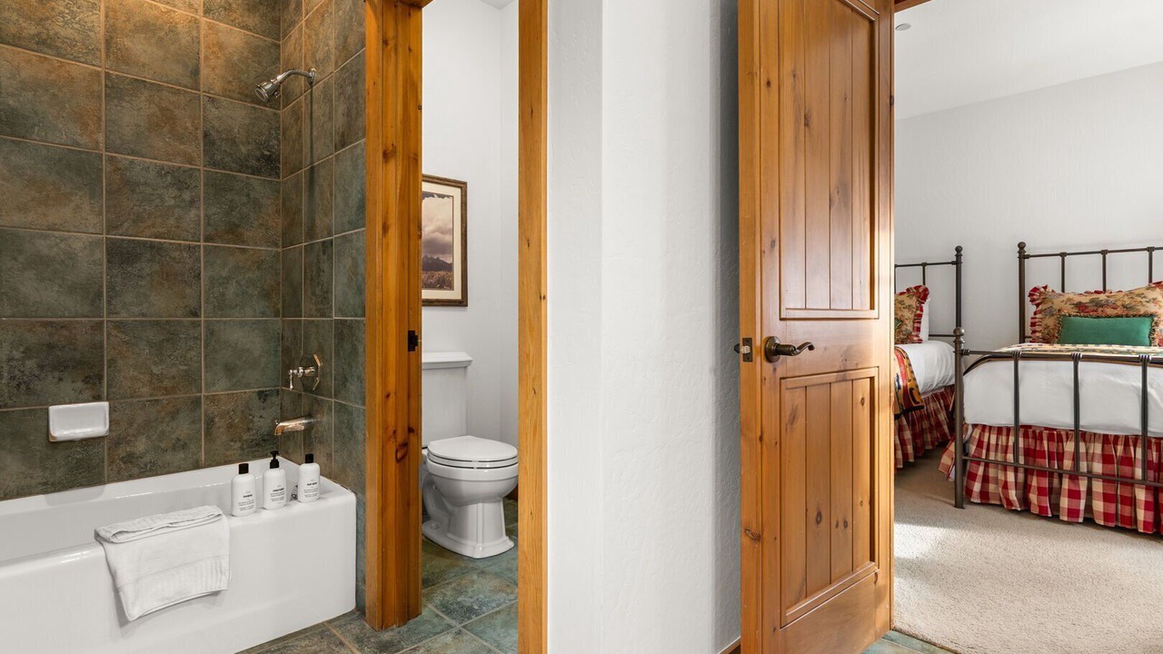 Photo of Bathroom in Granite Ridge