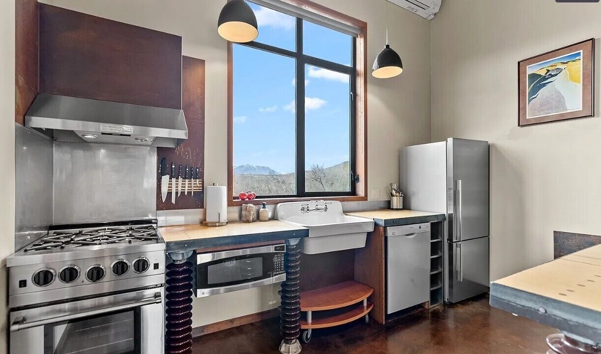 Photo of Kitchen in Winthrop