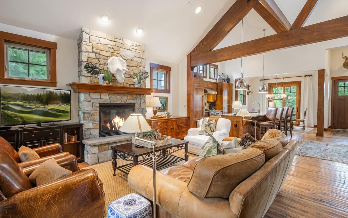 Photo of Livingroom in Cle Elum