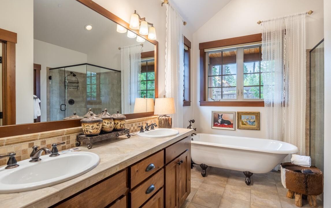 Photo of Bathroom in Cle Elum