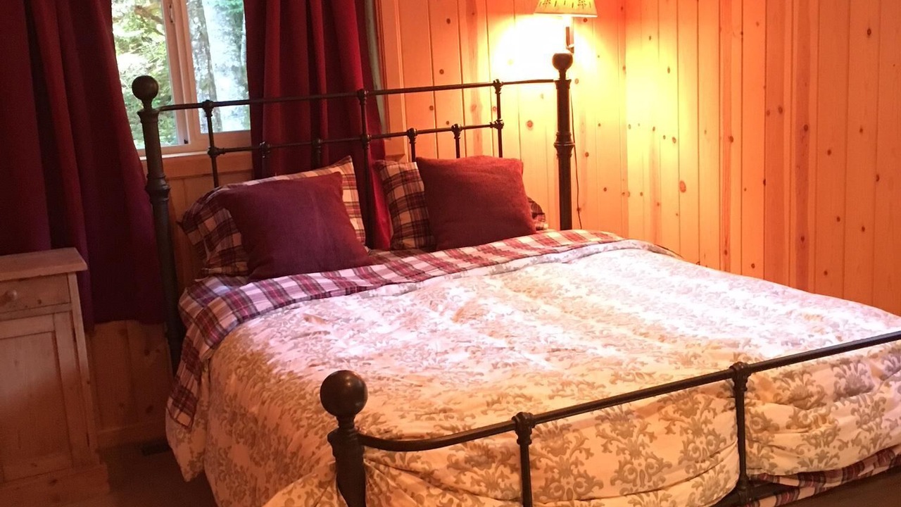 Photo of Bedroom in Enumclaw