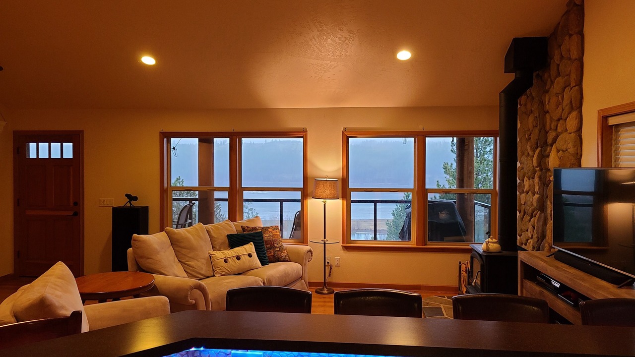 Photo of Livingroom in Harrison
