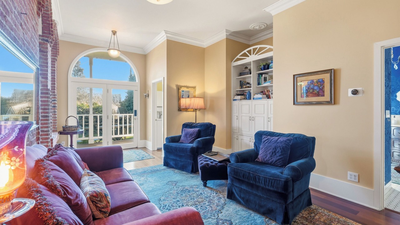 Photo of Livingroom in Jacksonville