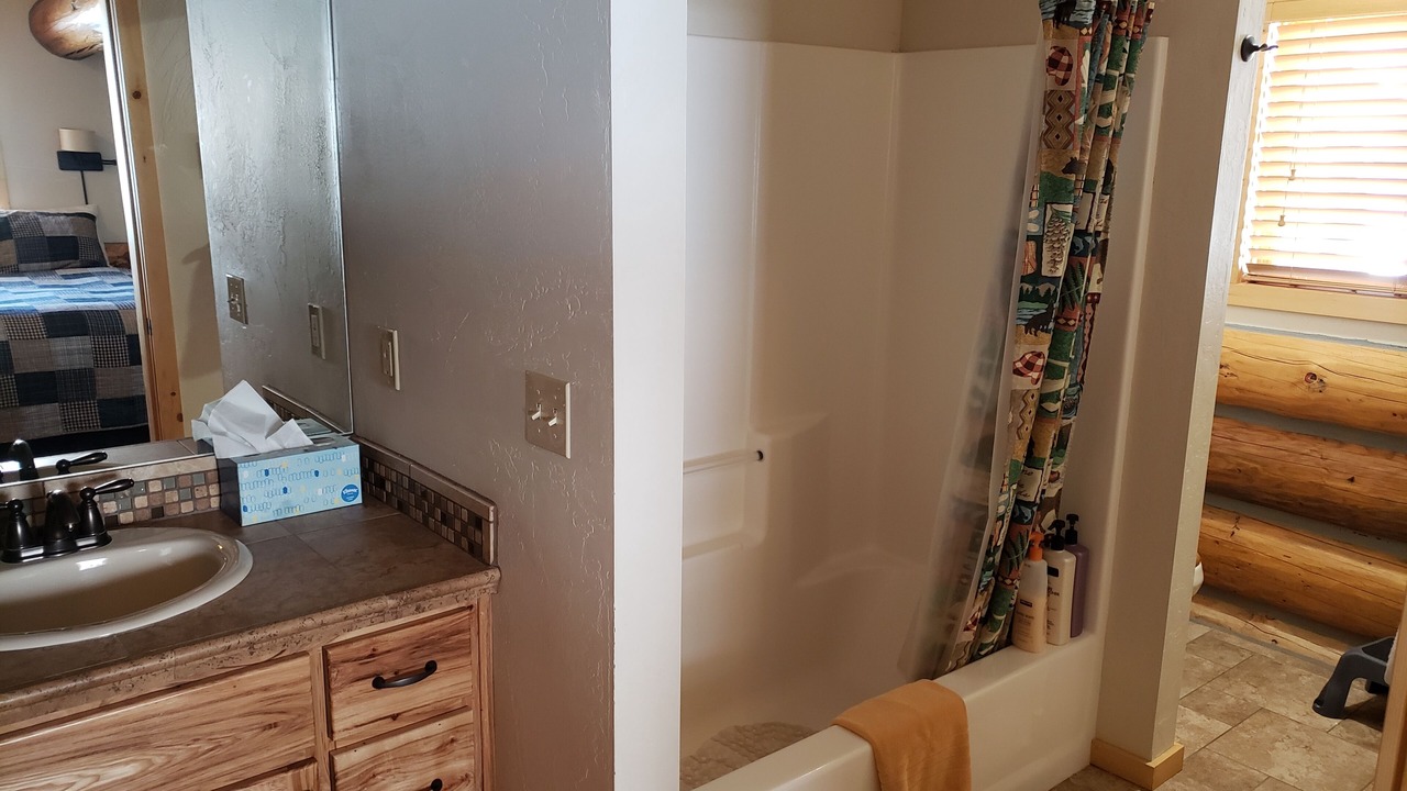 Photo of Bathroom in West Yellowstone