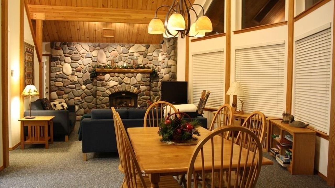 Photo of Livingroom in Enumclaw