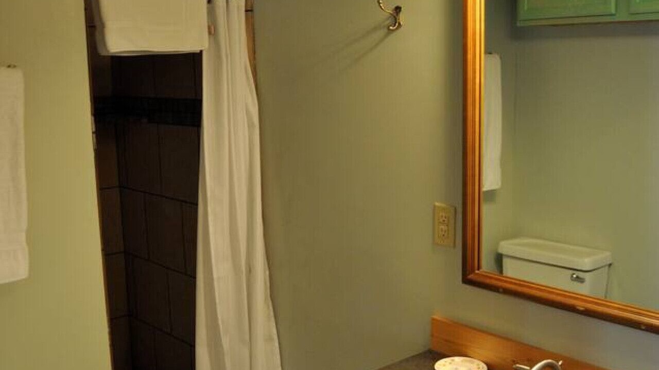 Photo of Bathroom in Pray