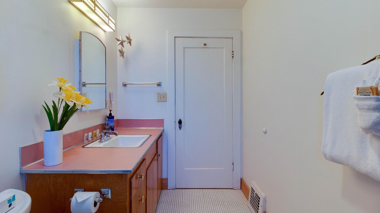 Photo of Bathroom in River Terrace