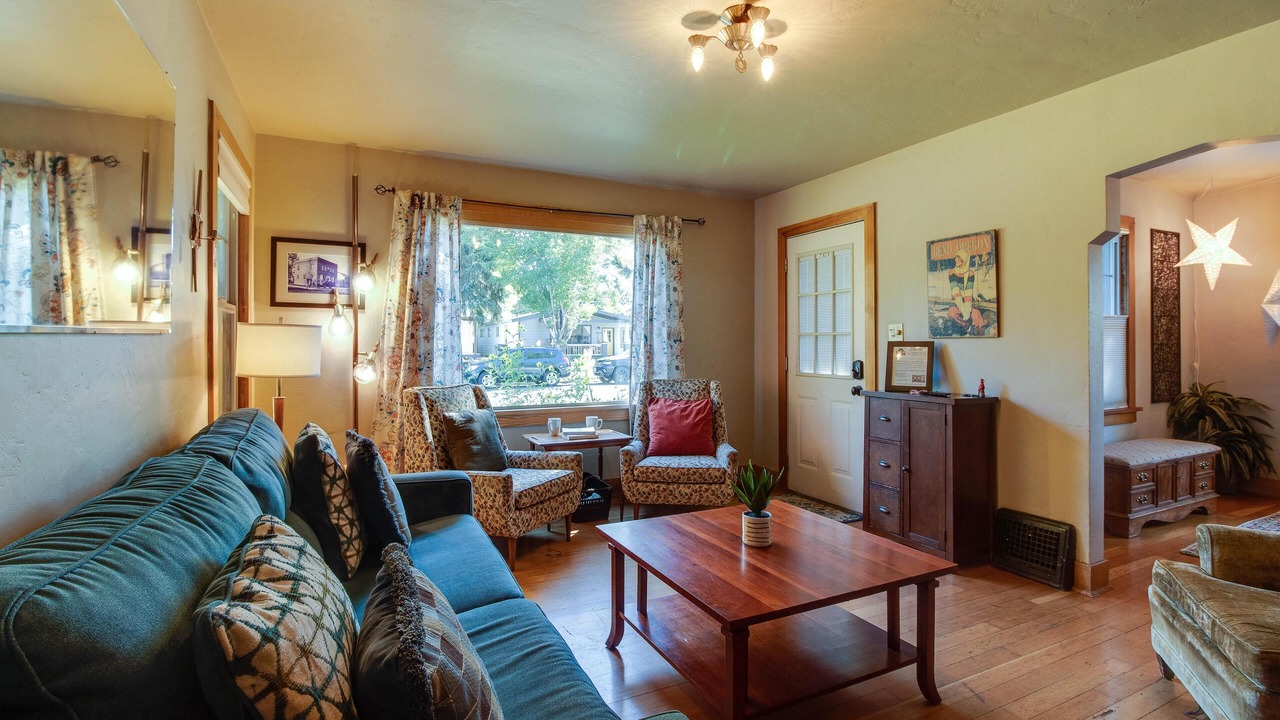 Photo of Livingroom in River Terrace