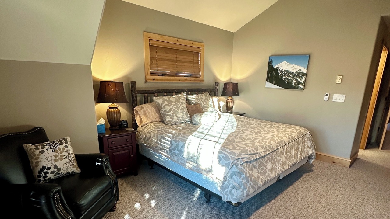 Photo of Bedroom in Powder Ridge