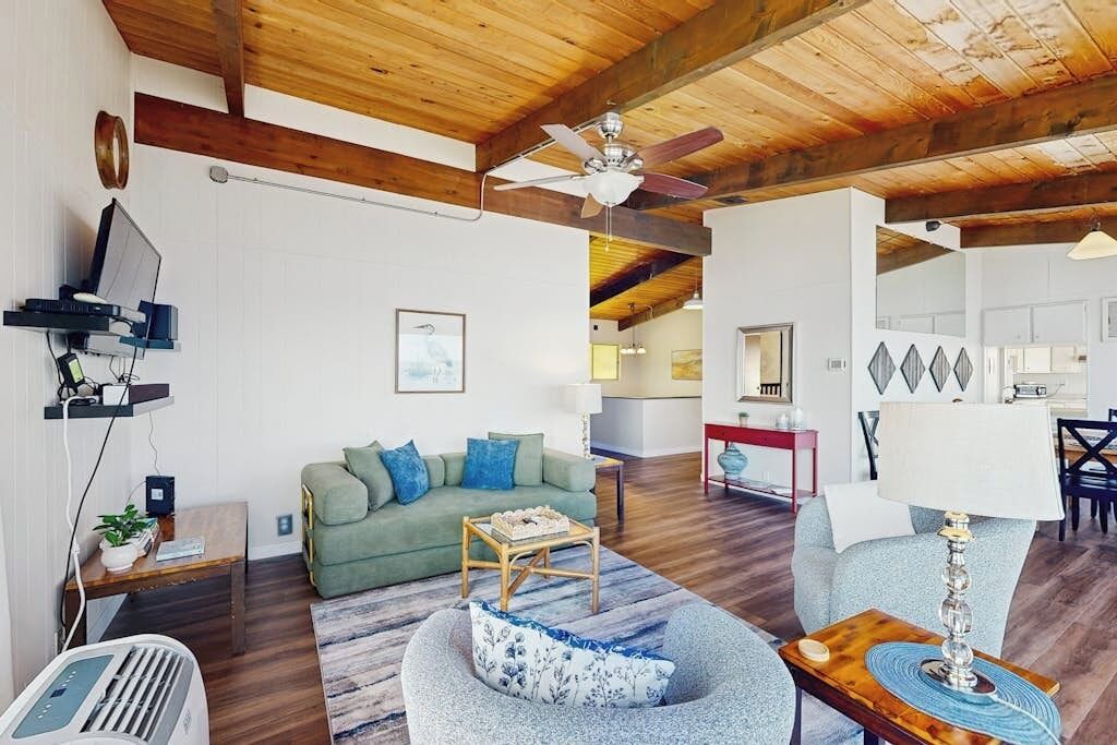 Photo of Livingroom in Bainbridge Island