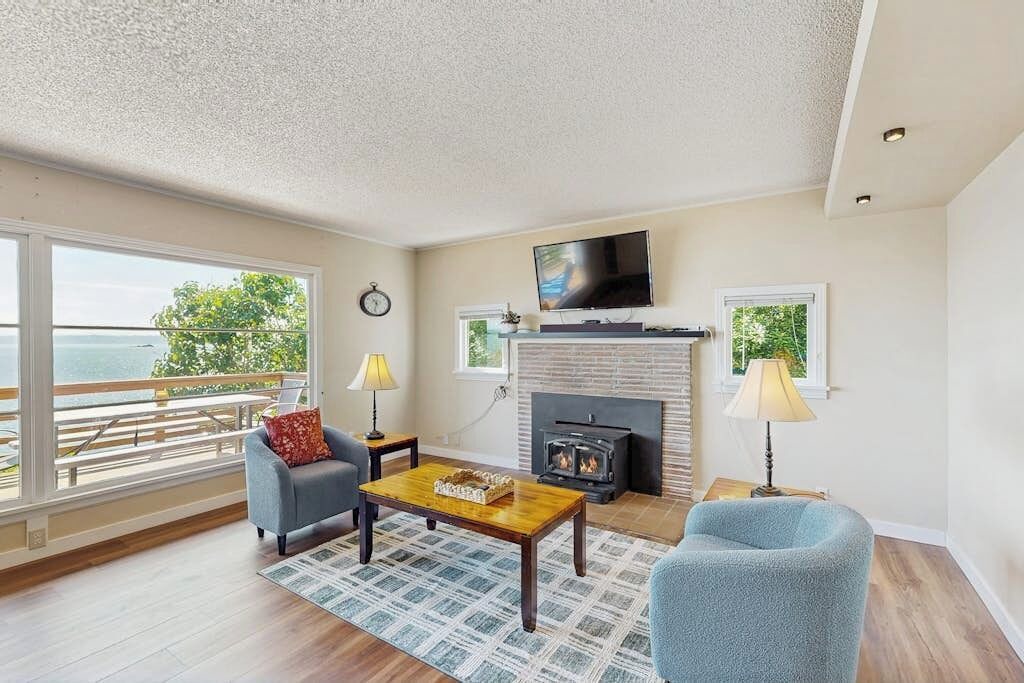 Photo of Livingroom in Bainbridge Island