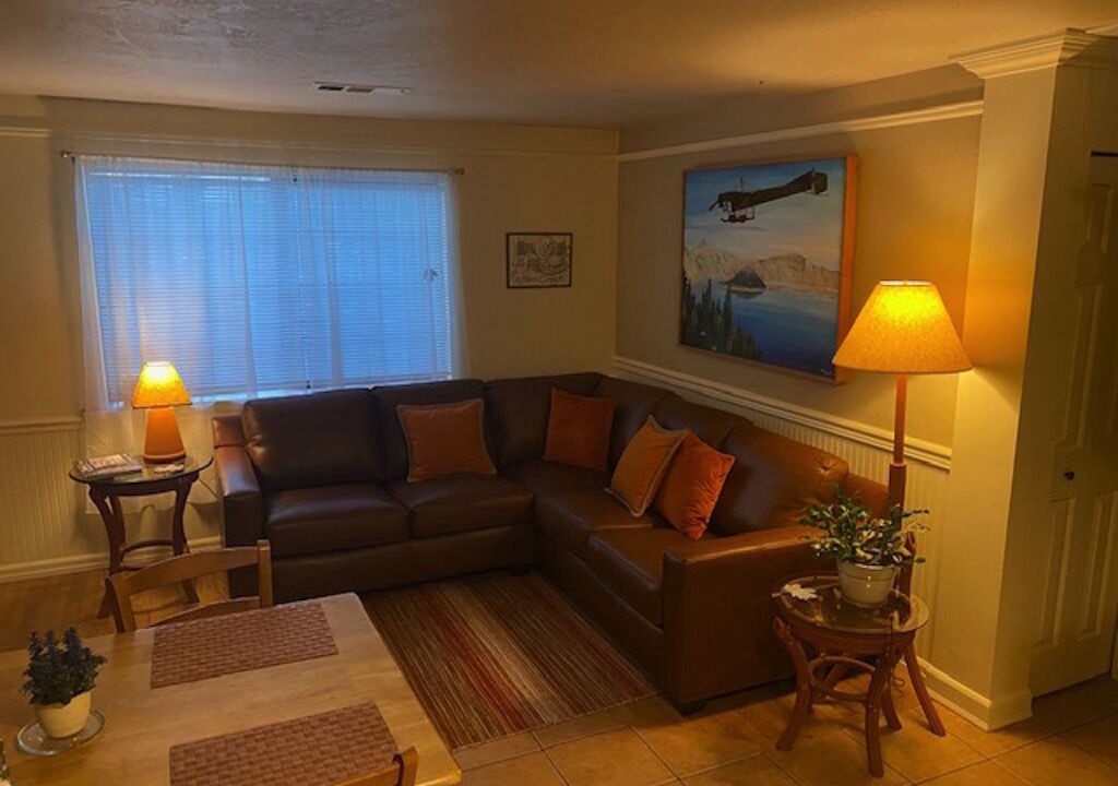 Photo of Livingroom in Ashland