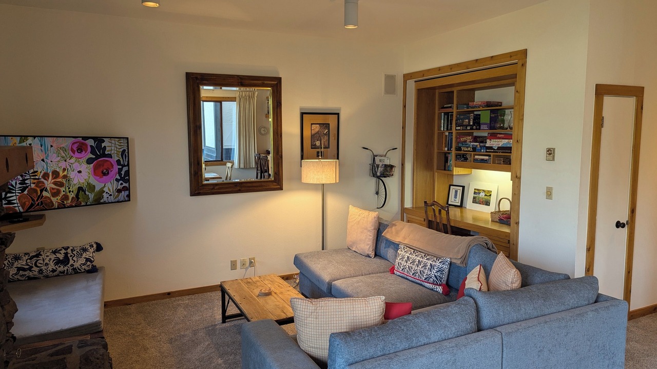 Photo of Bedroom in Elkhorn