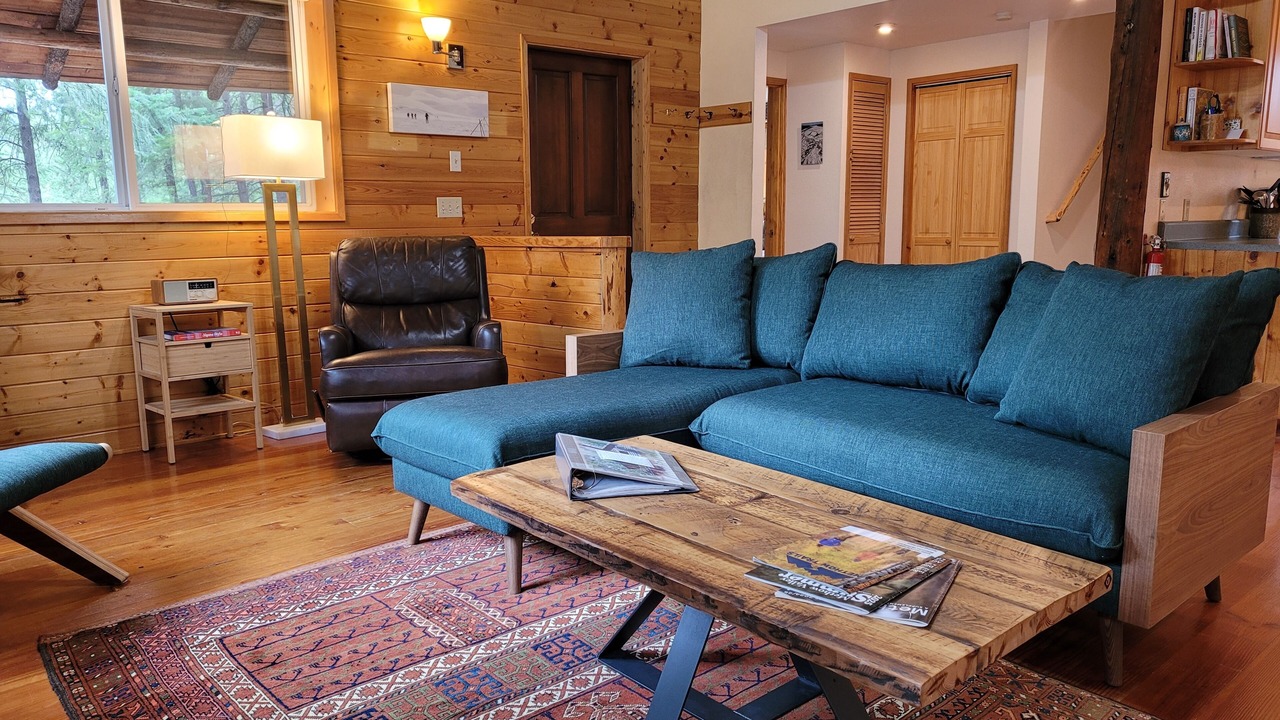 Photo of Livingroom in Mazama