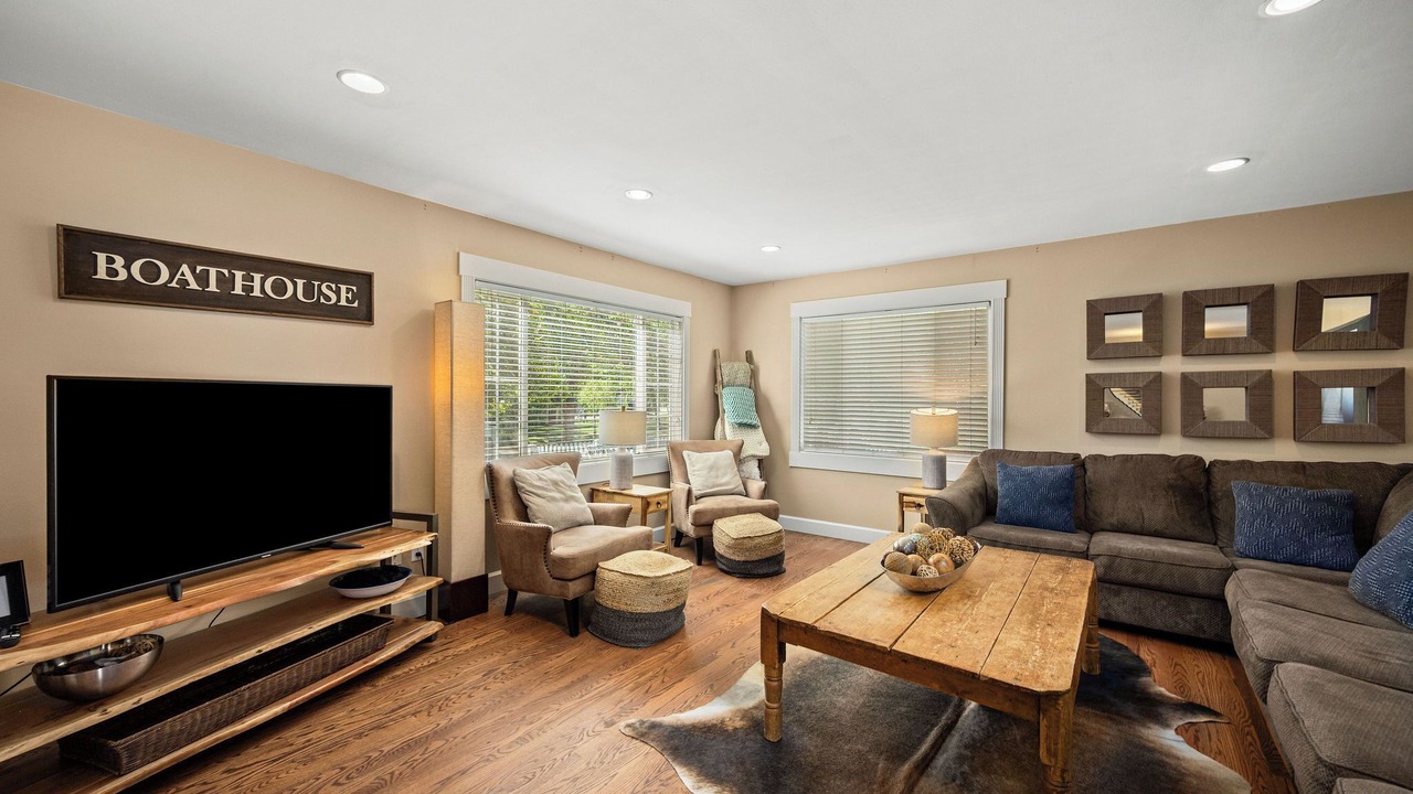 Photo of Bedroom in Garden District