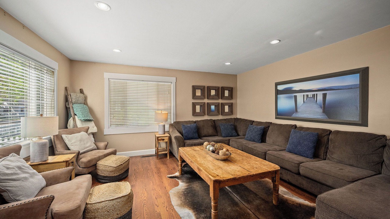 Photo of Bedroom in Garden District